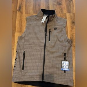 NWT Men’s Cinch Vest